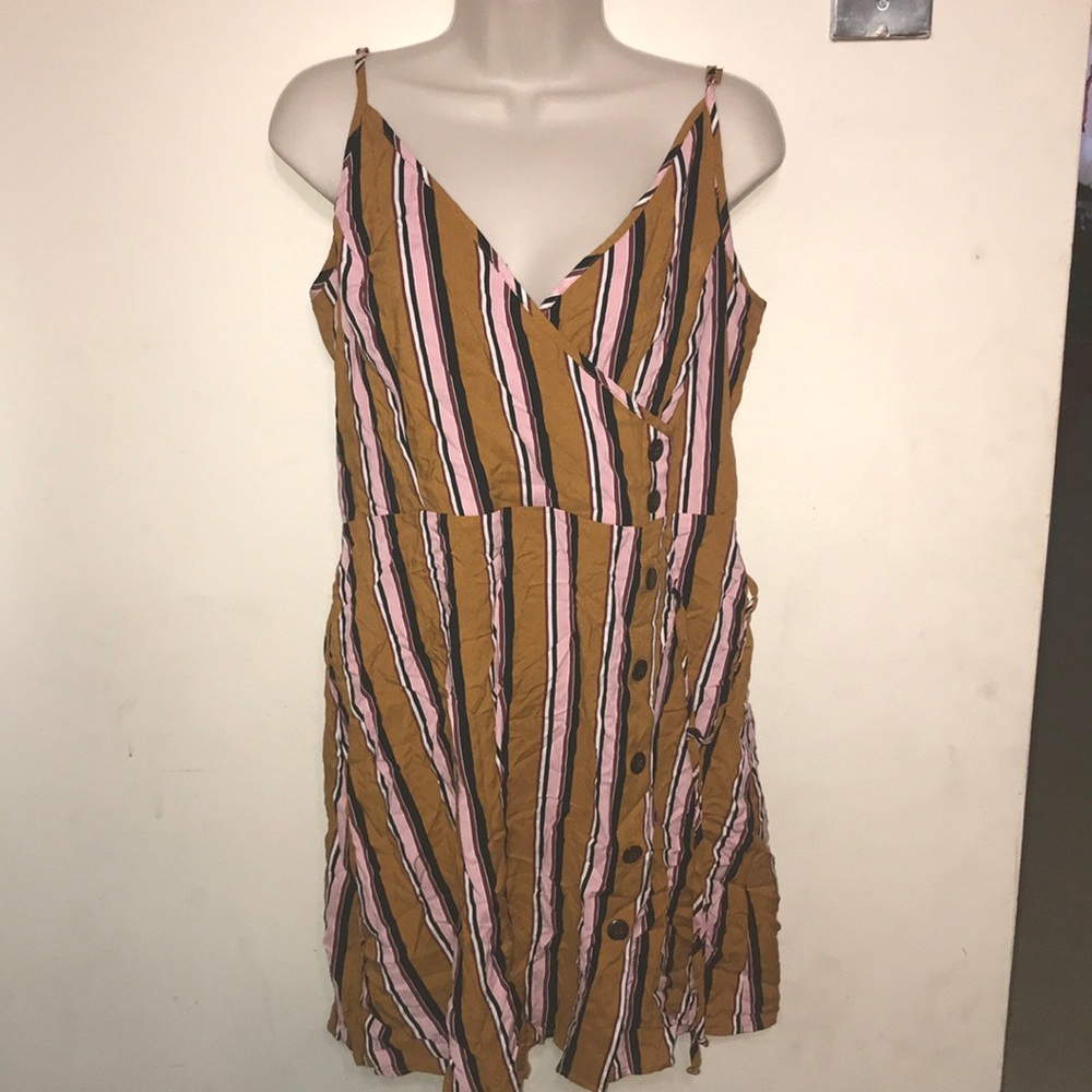 BNWT xhilaration dress